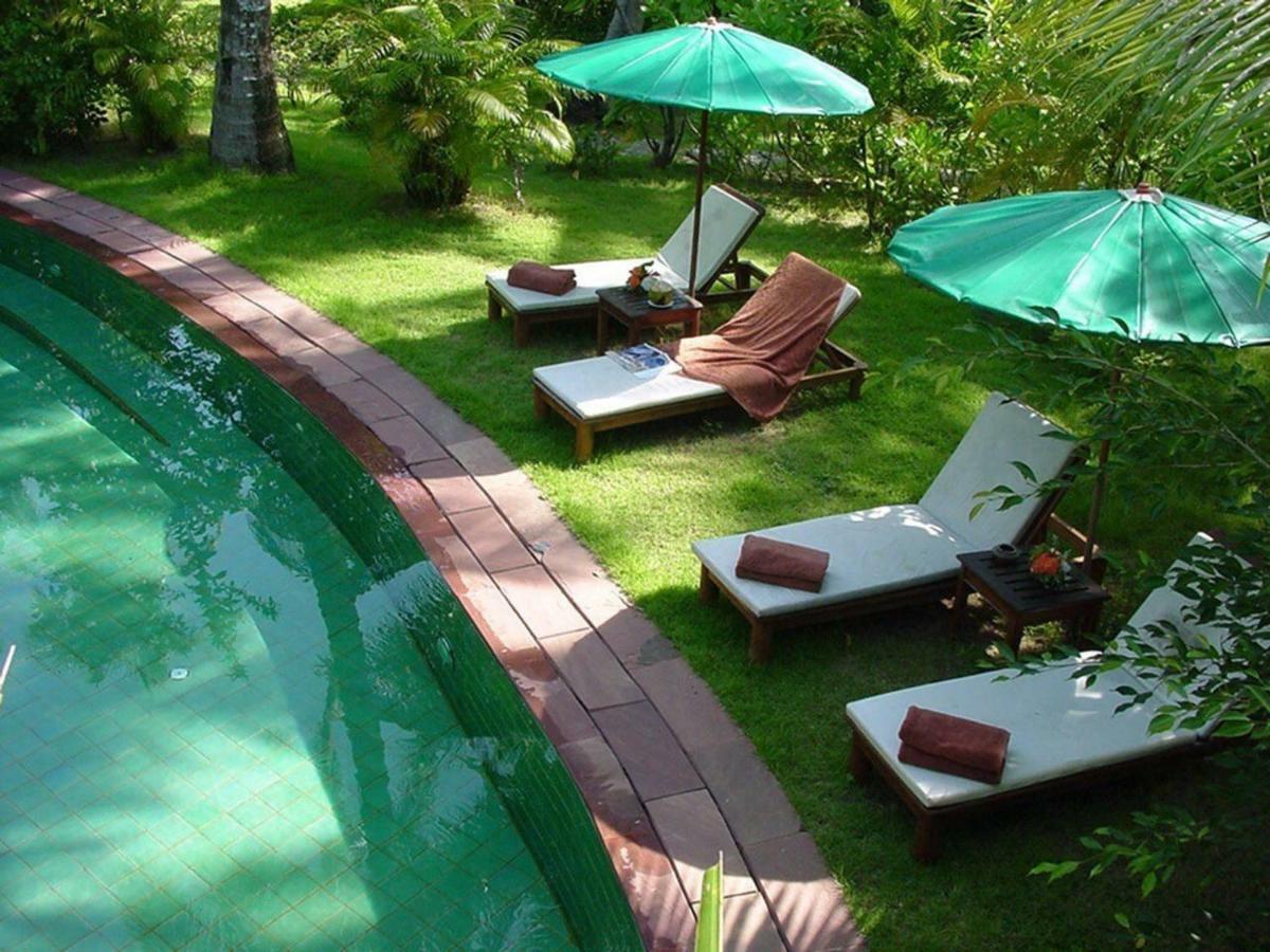 Baan Mai Beachfront Lone Island 푸껫 외부 사진